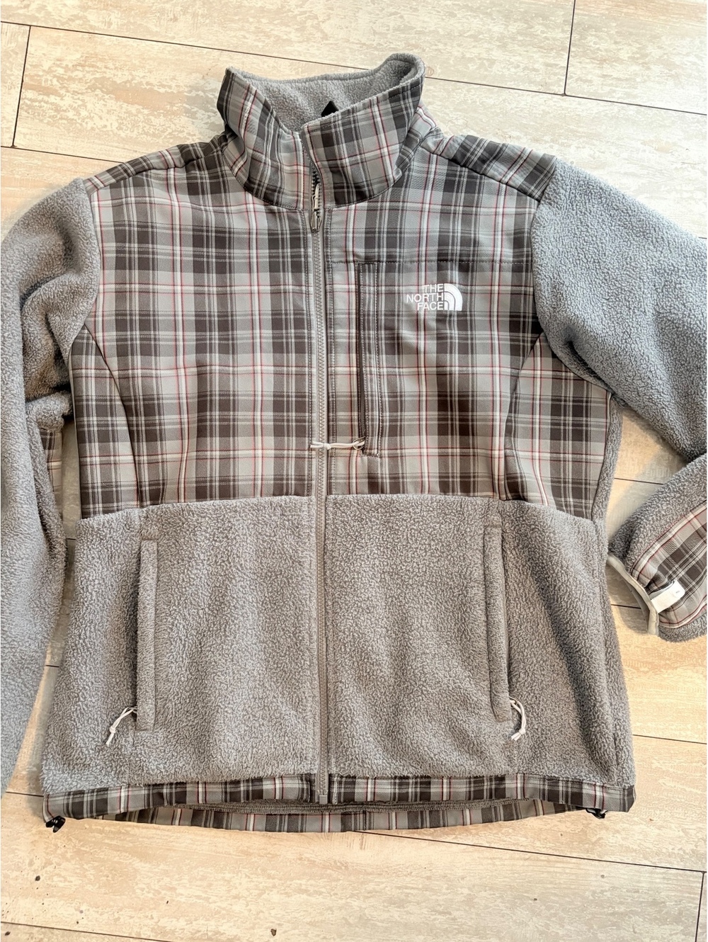 The North Face Women’s Plaid Gray Fleece Full Zip Jacket Size Large